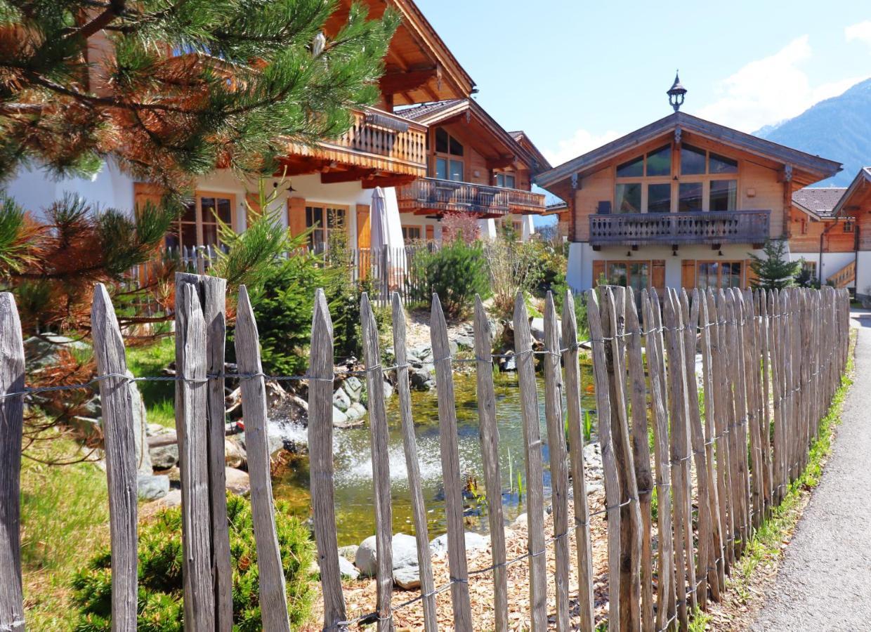 Chaletdorf Am Sonnenhang Нойкірхен-ам-Гросфенедігер Екстер'єр фото
