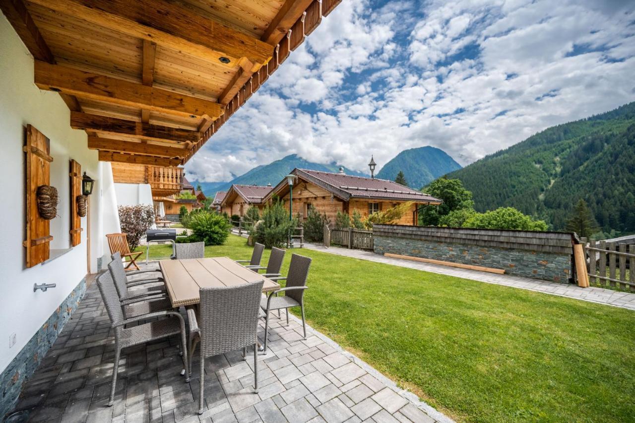 Chaletdorf Am Sonnenhang Нойкірхен-ам-Гросфенедігер Екстер'єр фото