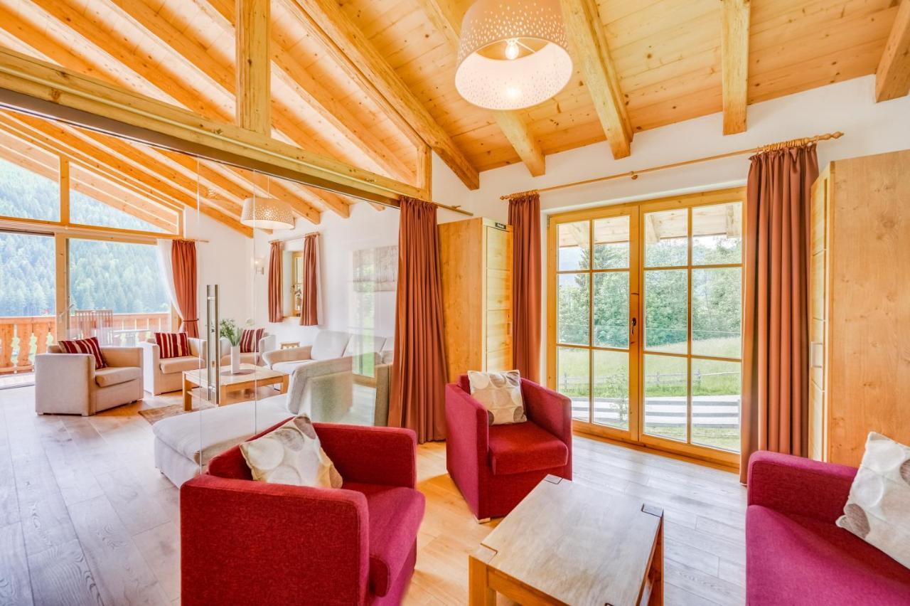 Chaletdorf Am Sonnenhang Нойкірхен-ам-Гросфенедігер Екстер'єр фото