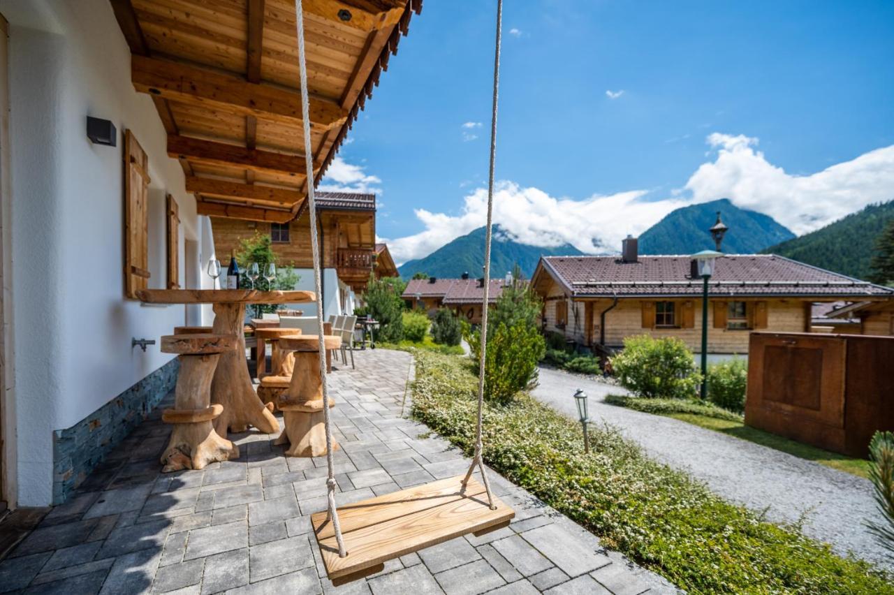Chaletdorf Am Sonnenhang Нойкірхен-ам-Гросфенедігер Екстер'єр фото